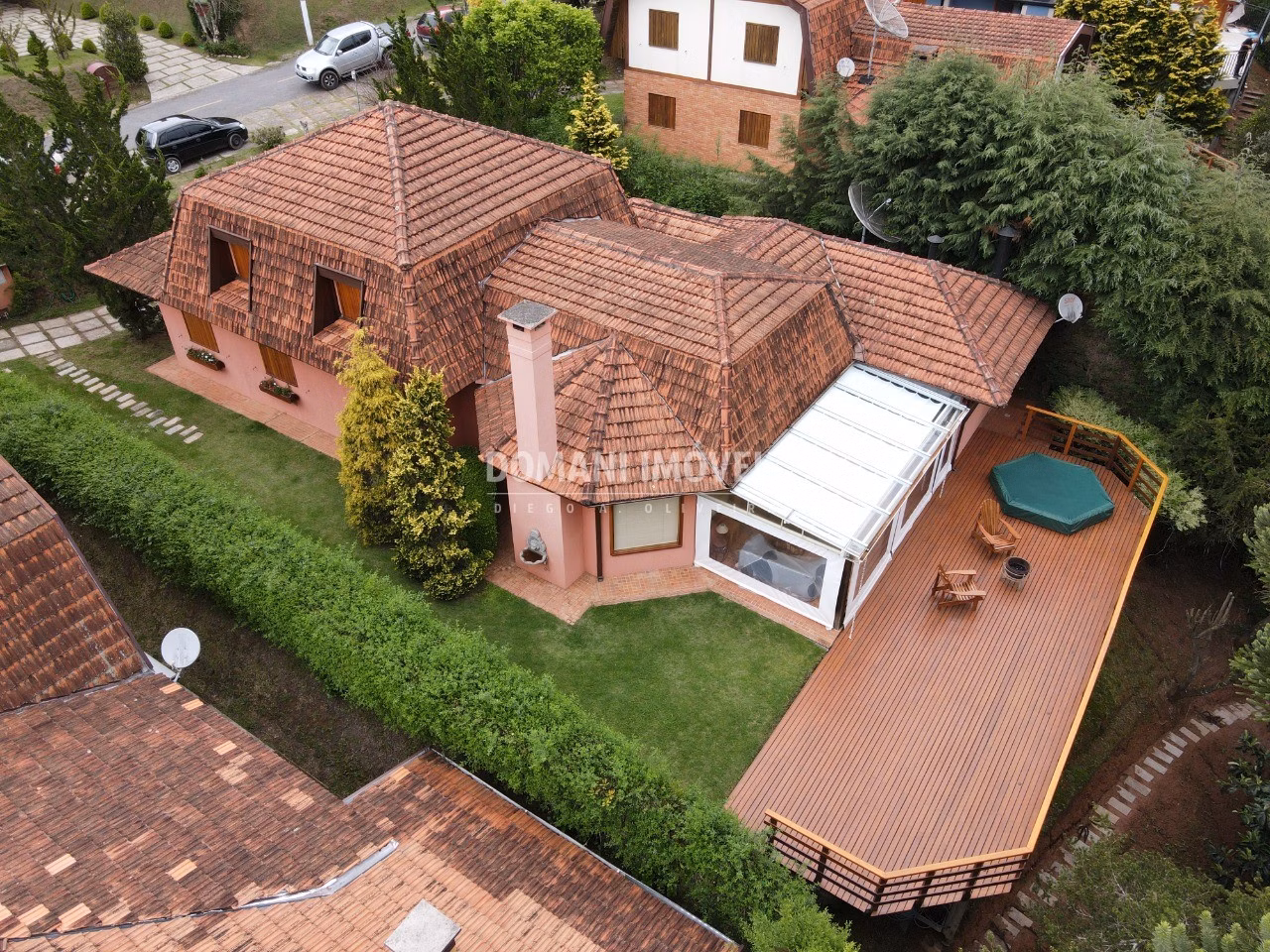 House of 1,000 m² in Campos do Jordão, SP, Brazil