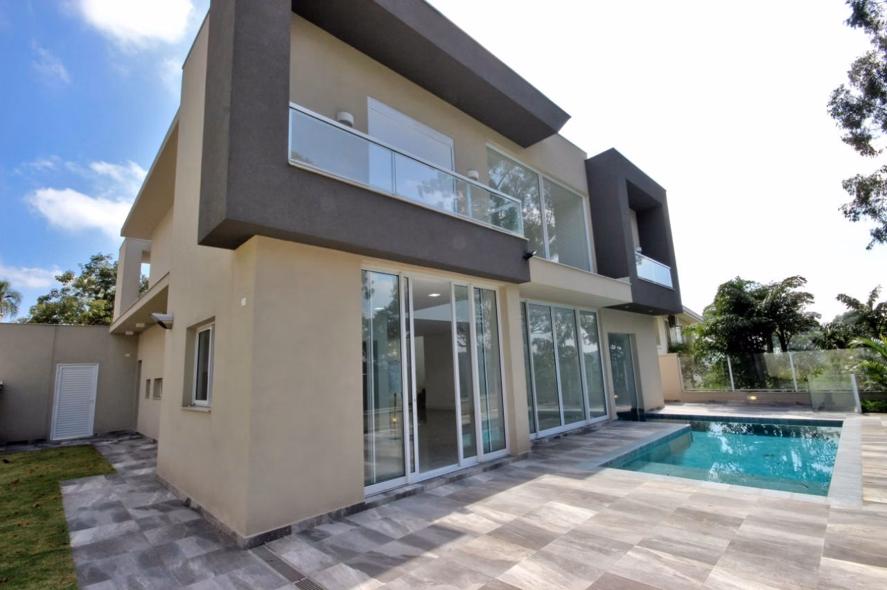 Casa de 605 m² em Santana de Parnaíba, SP