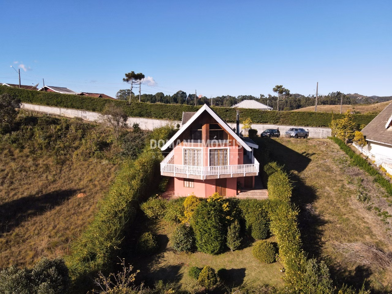Casa de 680 m² em Campos do Jordão, SP
