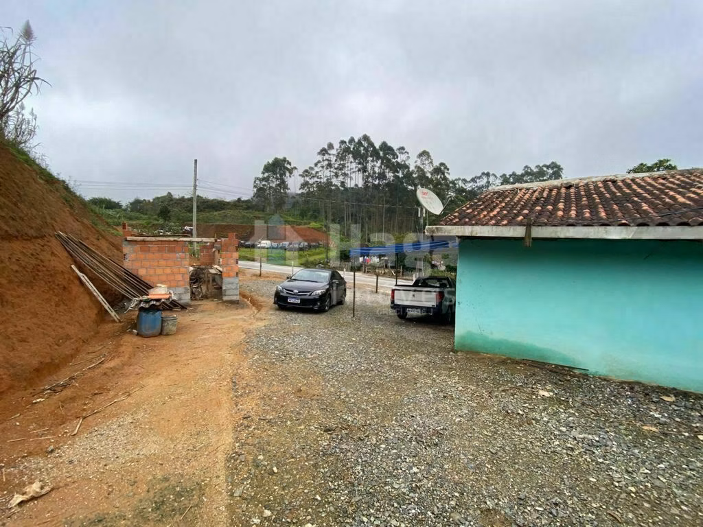Casa de 6.172 m² em Brusque, SC