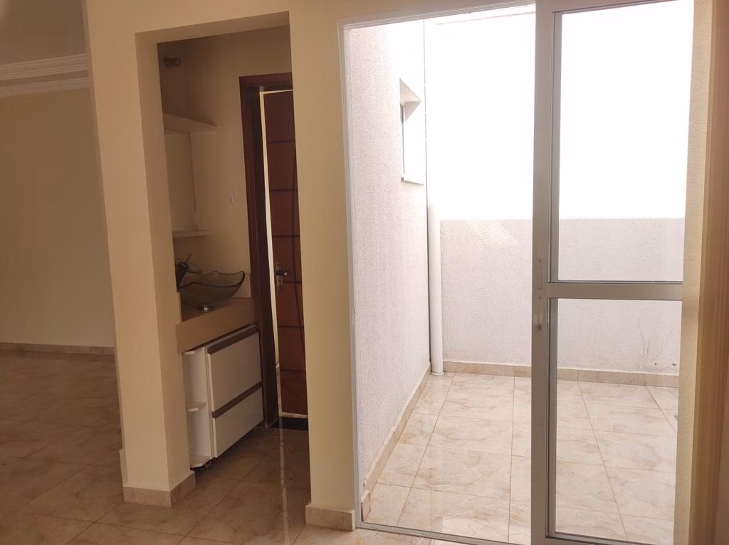 Casa de 300 m² em Paulínia, SP