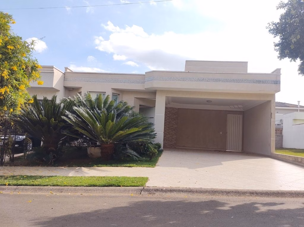 Casa de 300 m² em Paulínia, SP