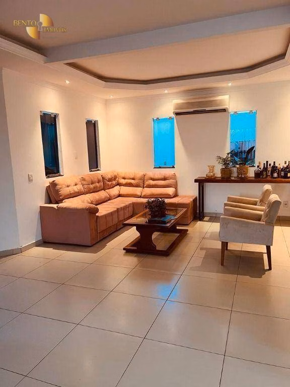 Casa de 366 m² em Cuiabá, MT