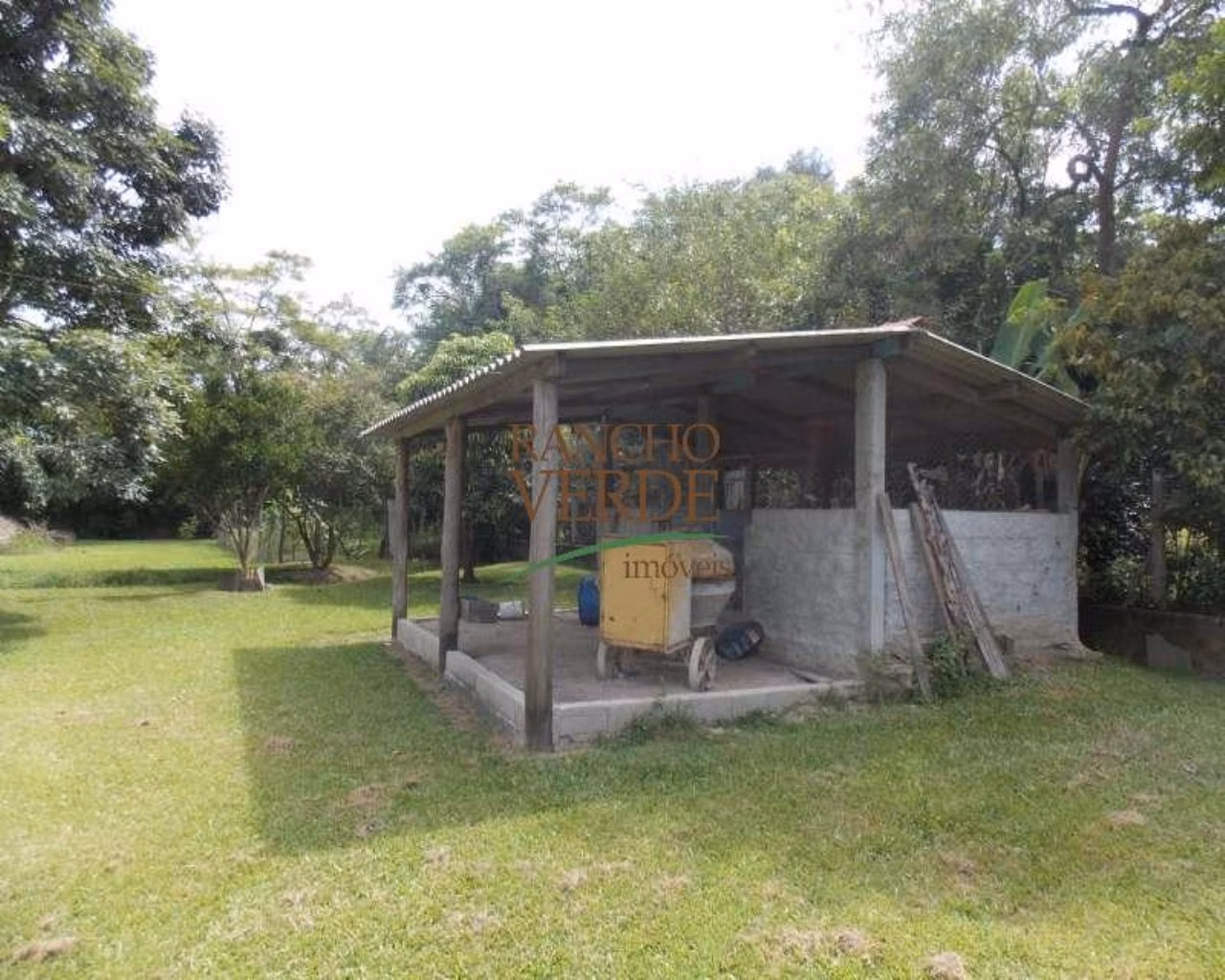 Chácara de 1 ha em Paraibuna, SP