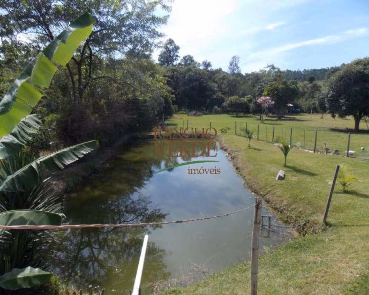 Chácara de 1 ha em Paraibuna, SP