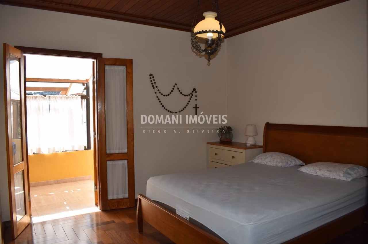 Casa de 1.170 m² em Campos do Jordão, SP