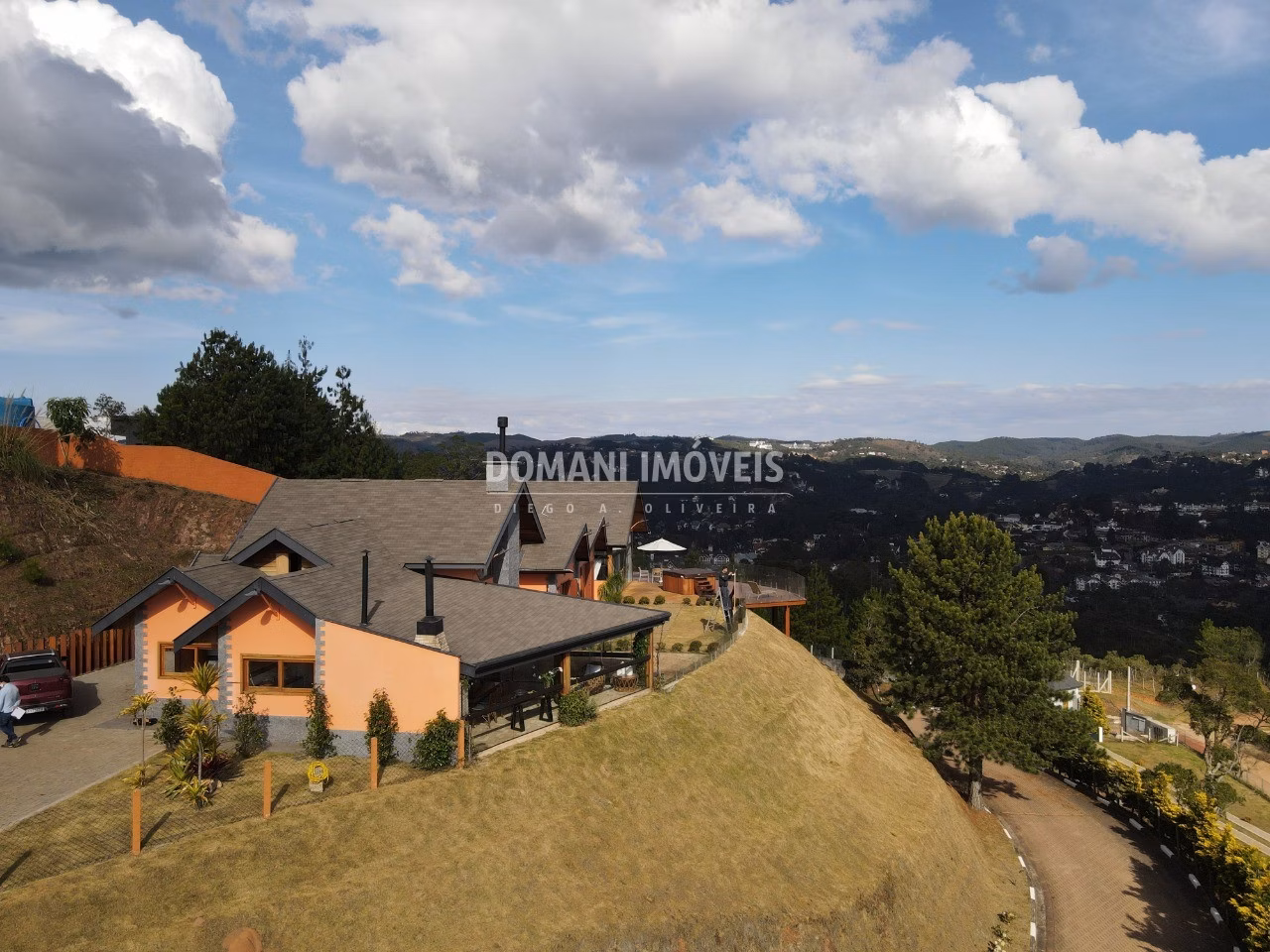 House of 1,820 m² in Campos do Jordão, SP, Brazil