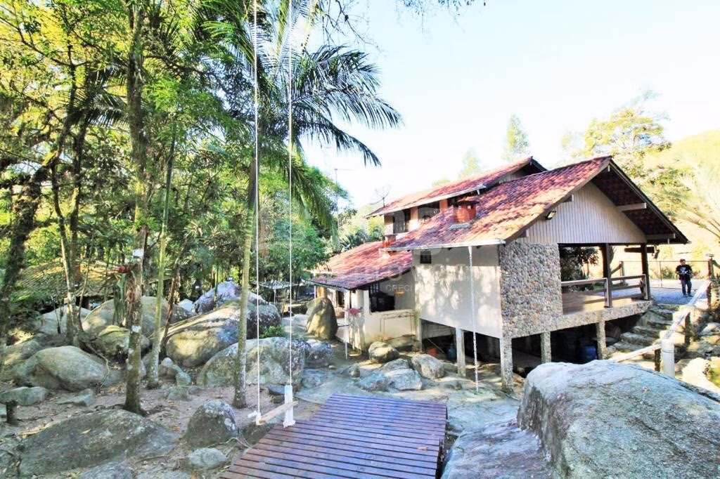 Fazenda de 8.000 m² em Canelinha, SC