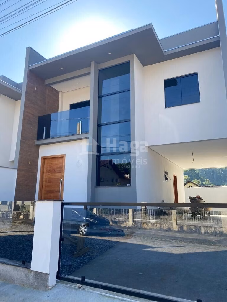 Casa de 130 m² em Brusque, SC