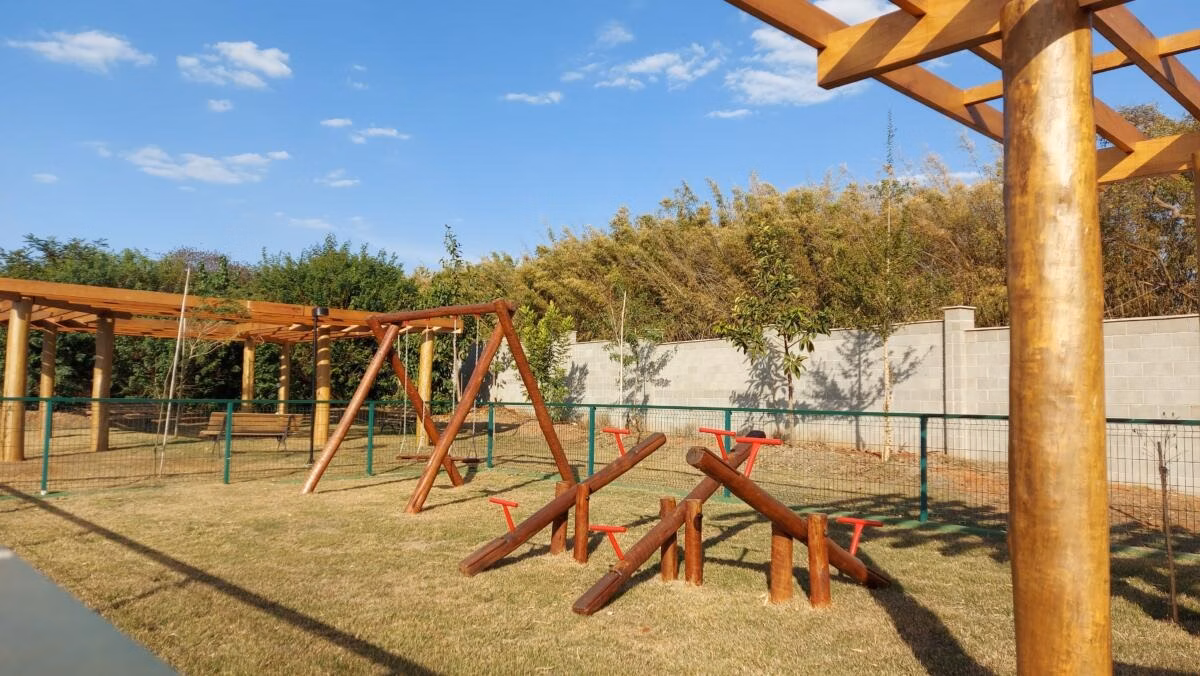 Terreno de 490 m² em Nova Odessa, SP