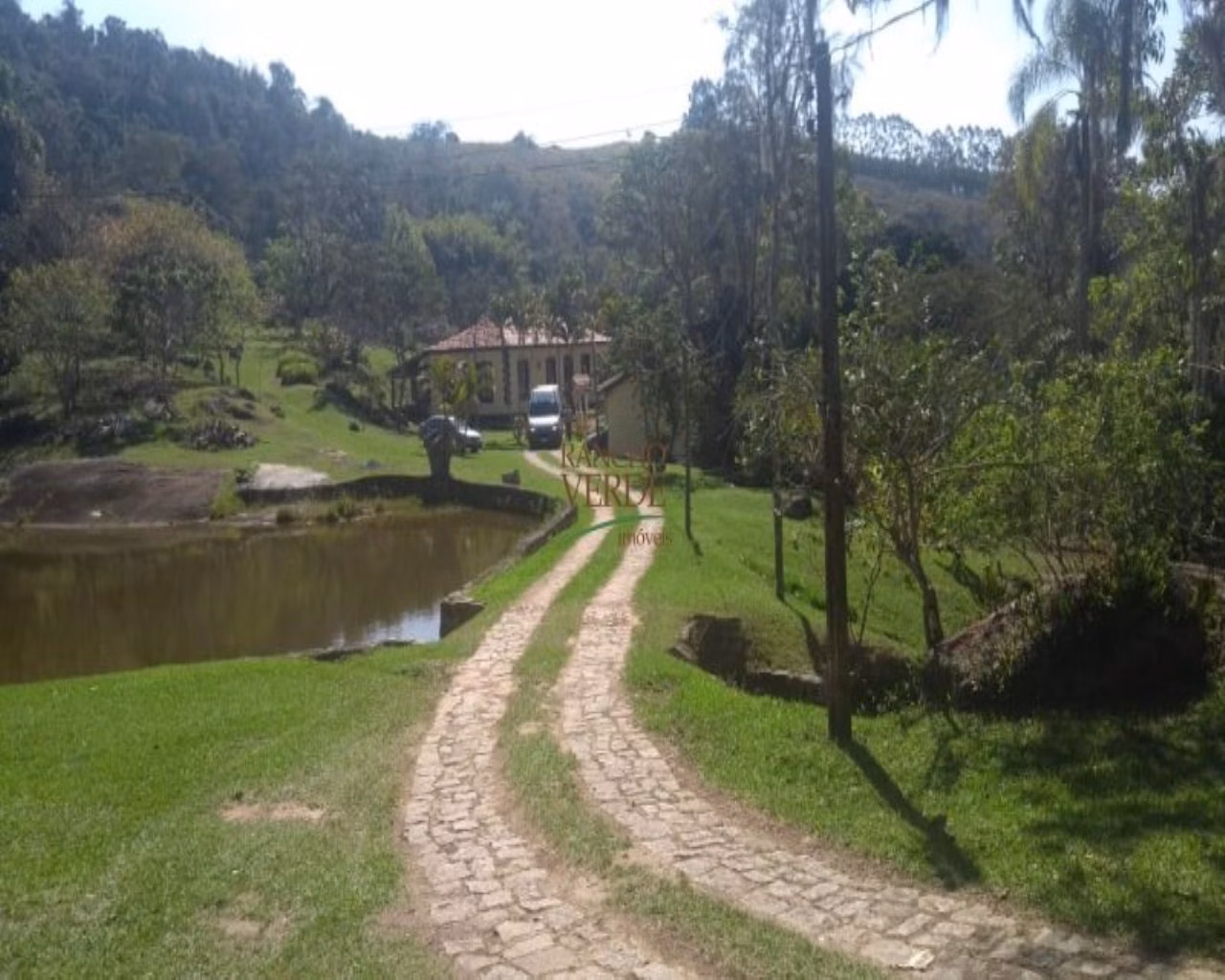 Sítio de 48 ha em Santa Branca, SP