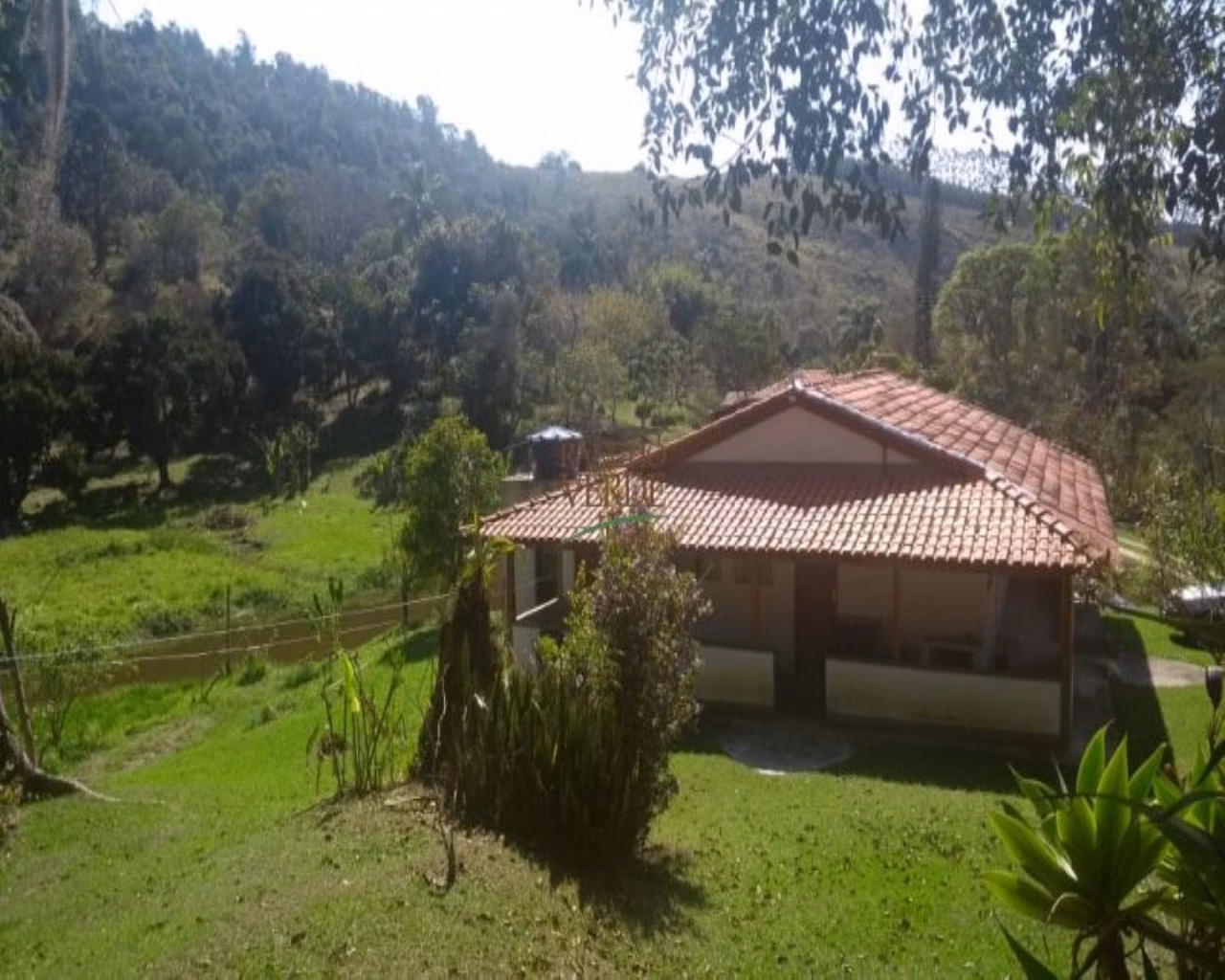 Sítio de 48 ha em Santa Branca, SP