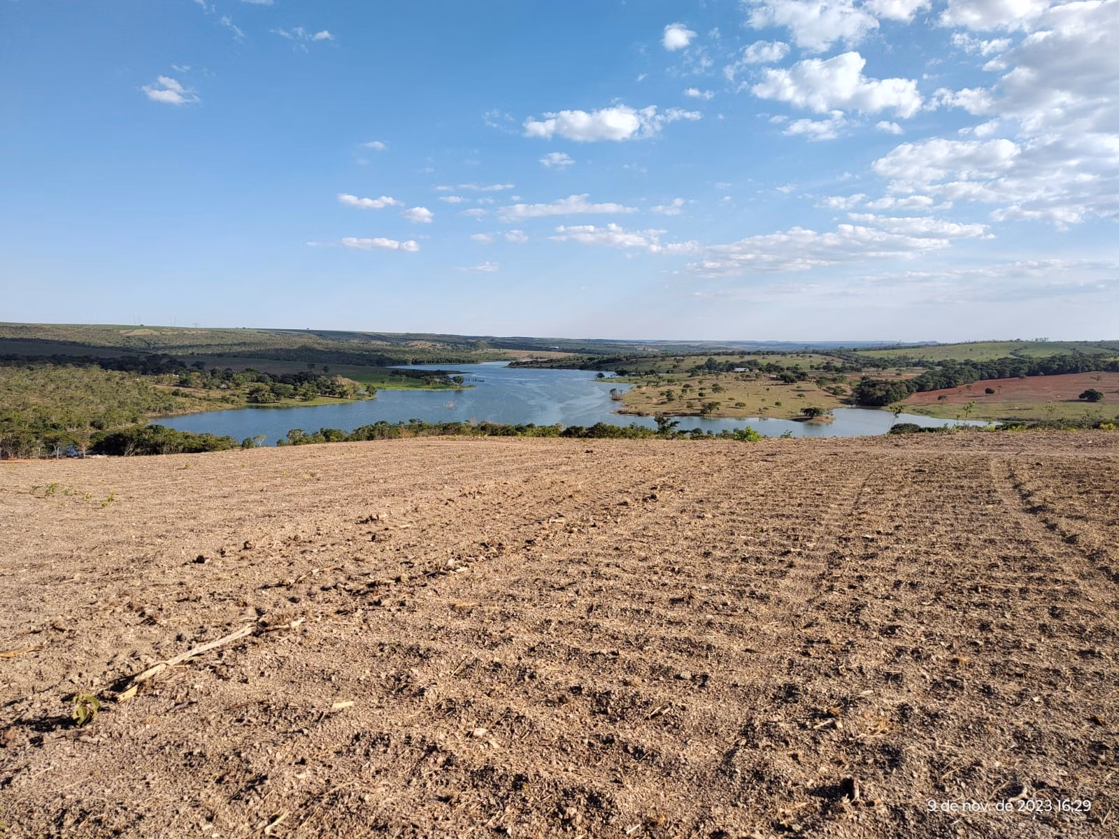 Fazenda de 100 ha em Luziânia, GO