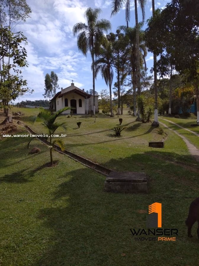 Small farm of 18 acres in São José dos Campos, SP, Brazil