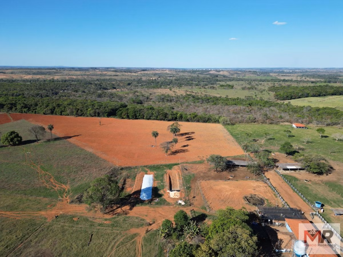 Sítio de 20 ha em Abaeté, MG