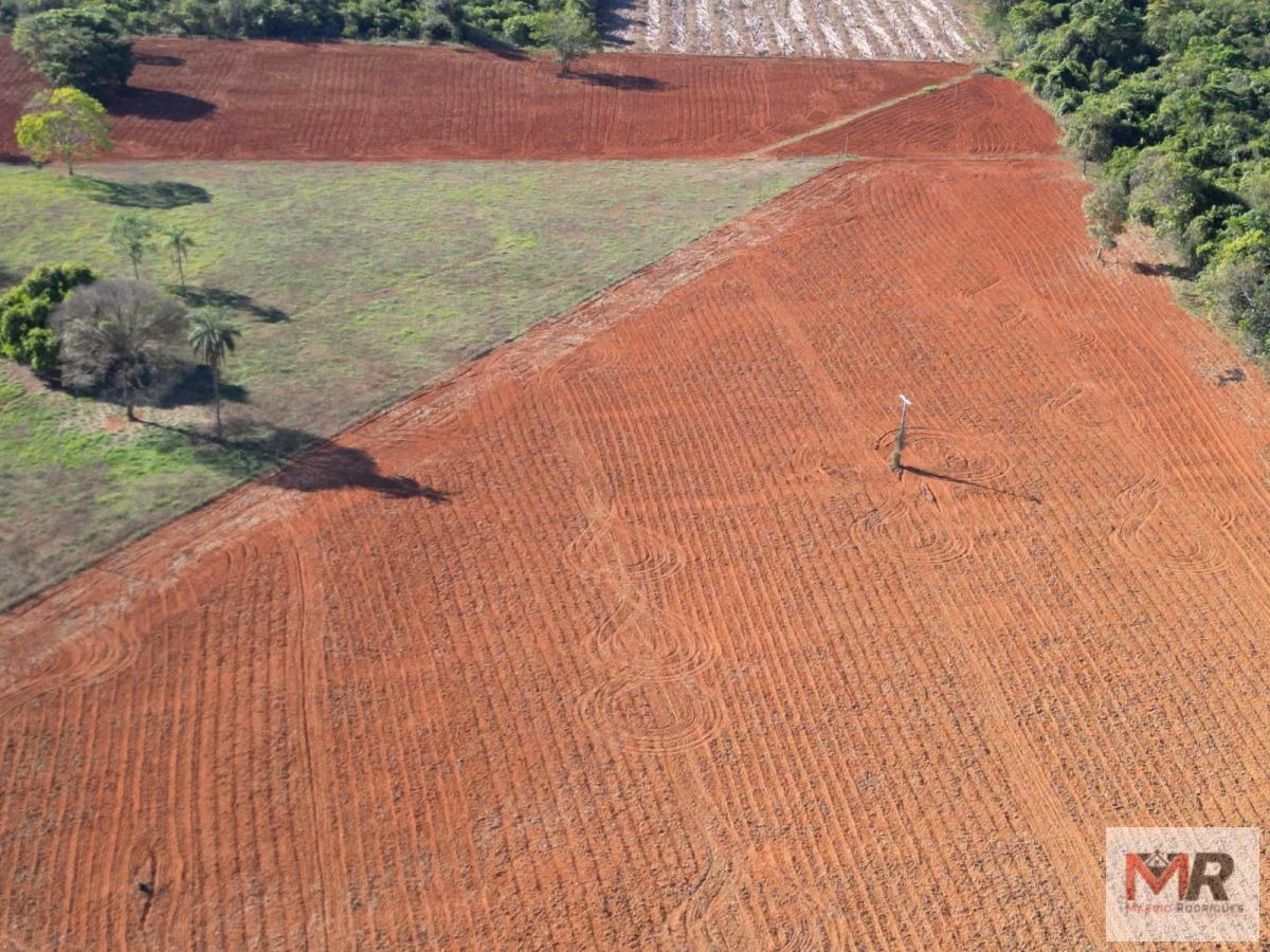Sítio de 20 ha em Abaeté, MG