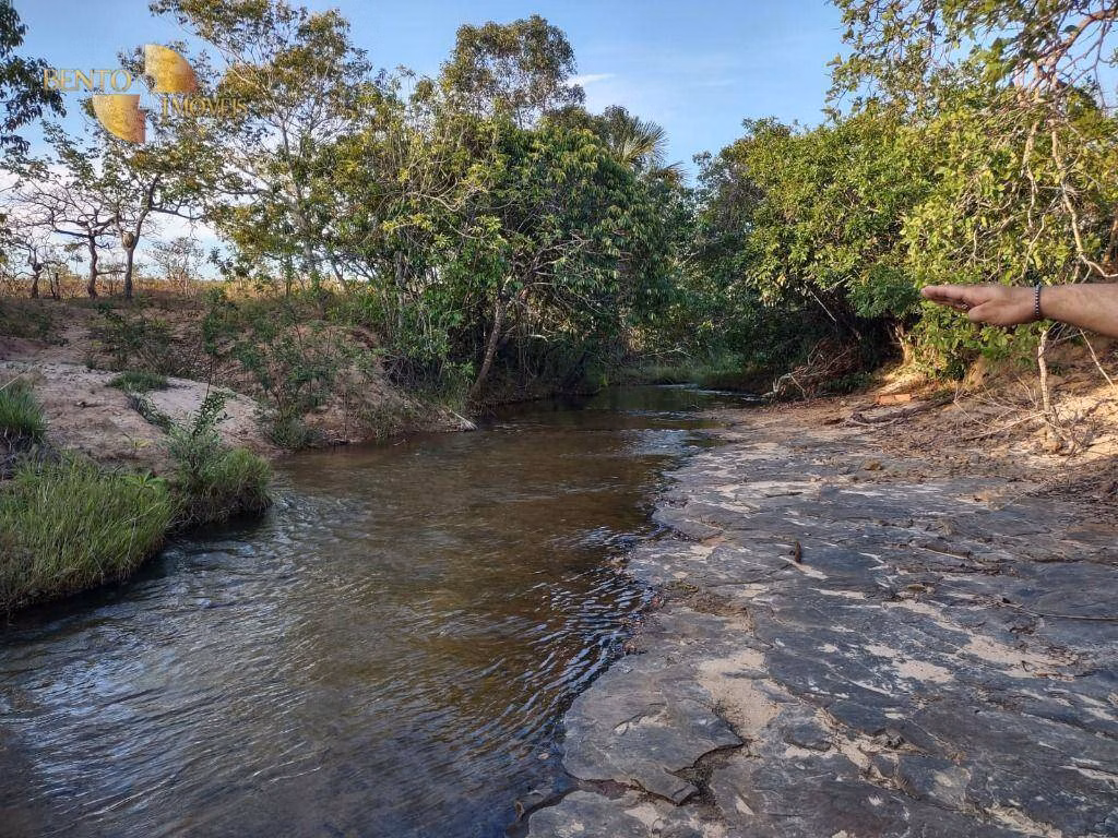 Fazenda de 1.046 ha em Arinos, MG