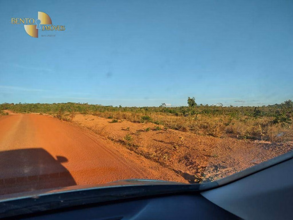 Fazenda de 1.046 ha em Arinos, MG