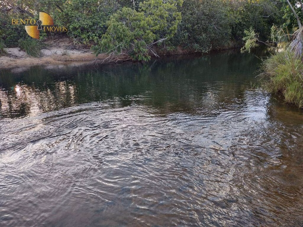 Fazenda de 1.046 ha em Arinos, MG
