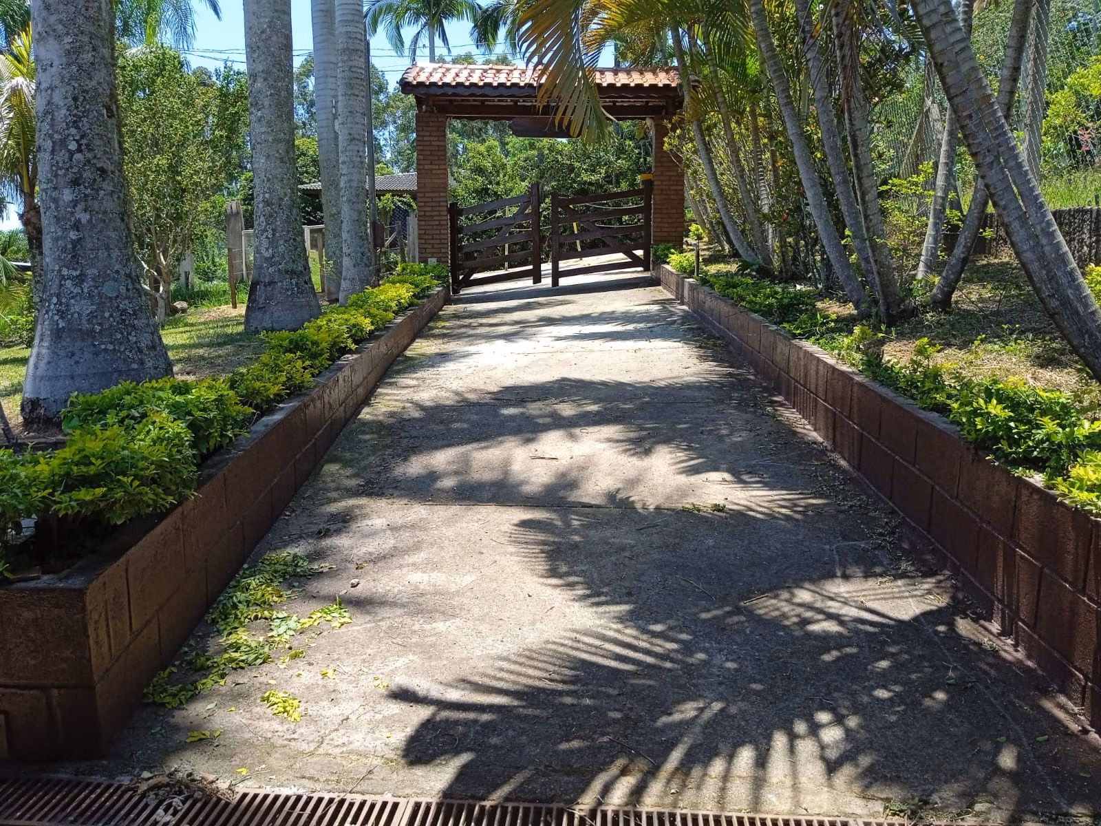 Chácara de 5,700 m² em Paraibuna, SP