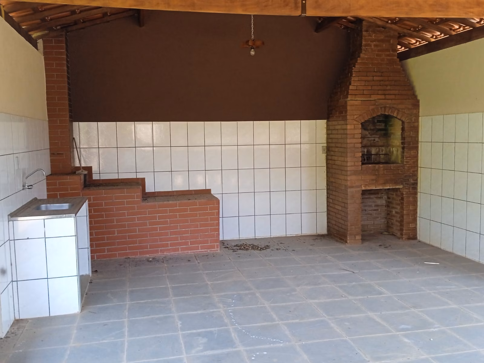 Chácara de 5,700 m² em Paraibuna, SP