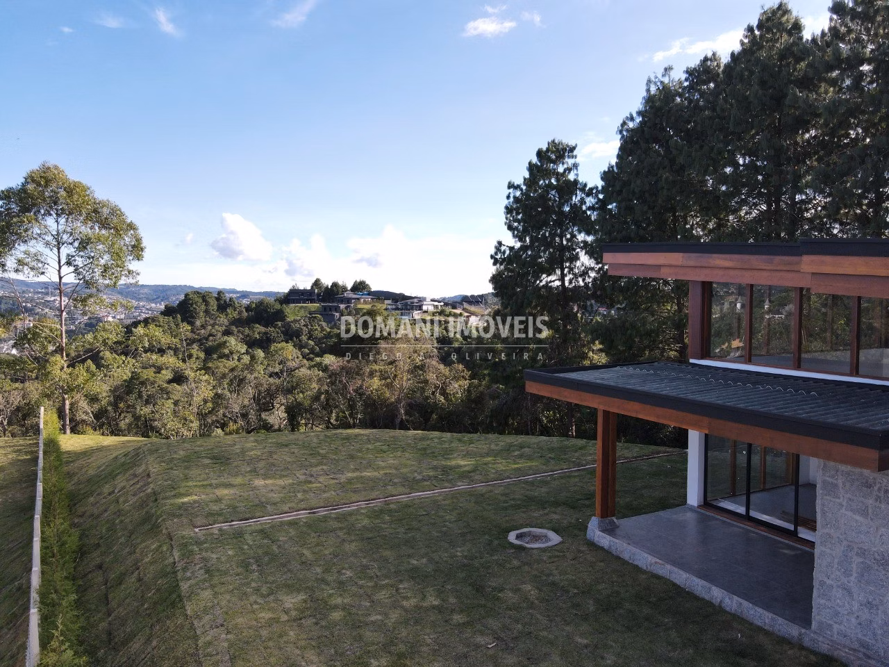 House of 1,040 m² in Campos do Jordão, SP, Brazil