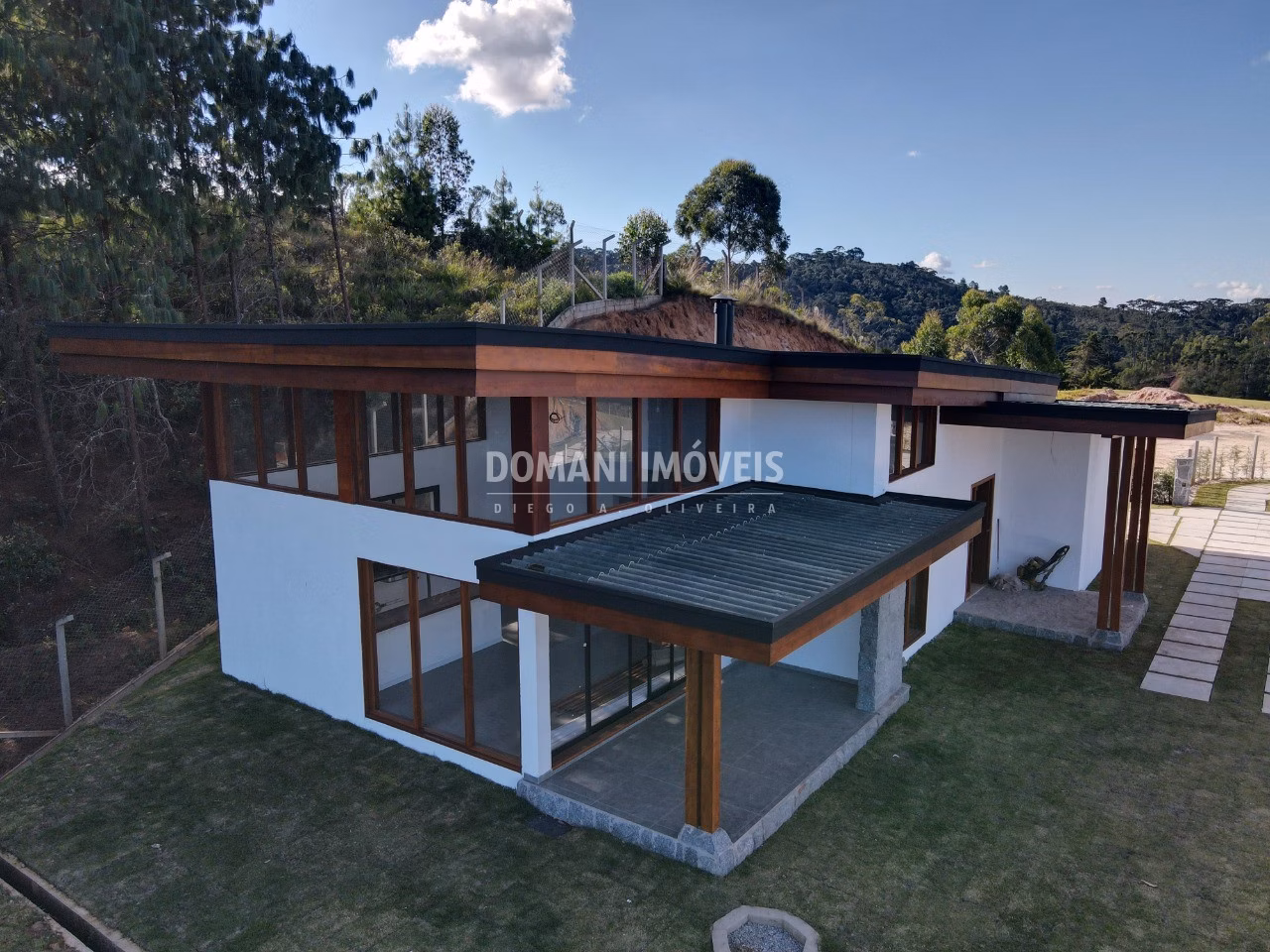 House of 1,040 m² in Campos do Jordão, SP, Brazil