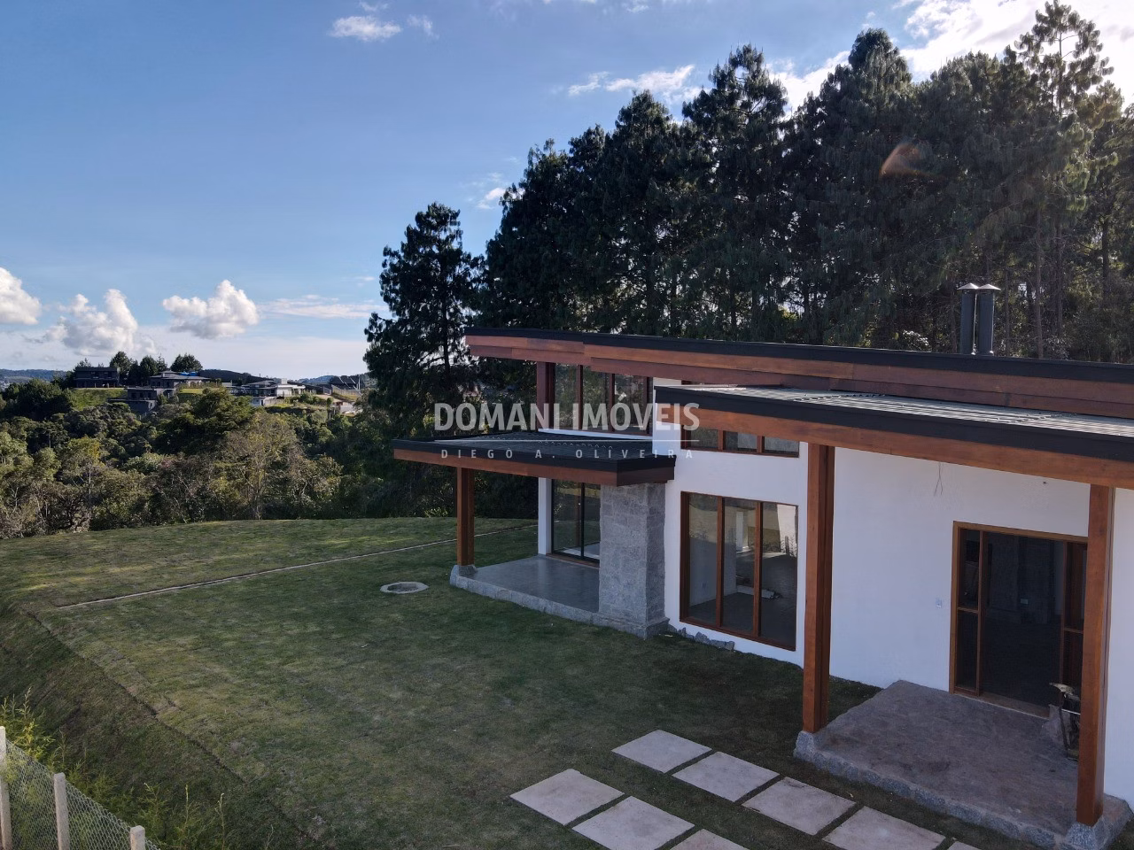 House of 1,040 m² in Campos do Jordão, SP, Brazil