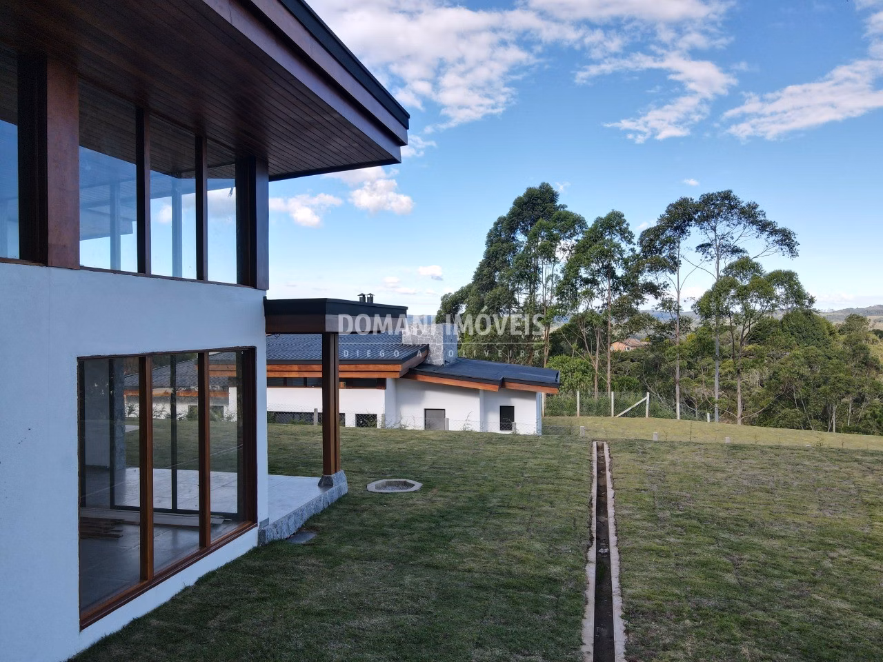 House of 1,040 m² in Campos do Jordão, SP, Brazil