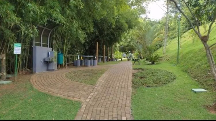 Terreno de 350 m² em São José dos Campos, SP