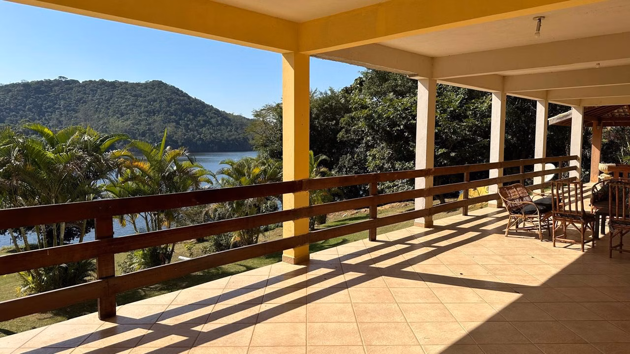 Sítio de 6 ha em Paraibuna, SP