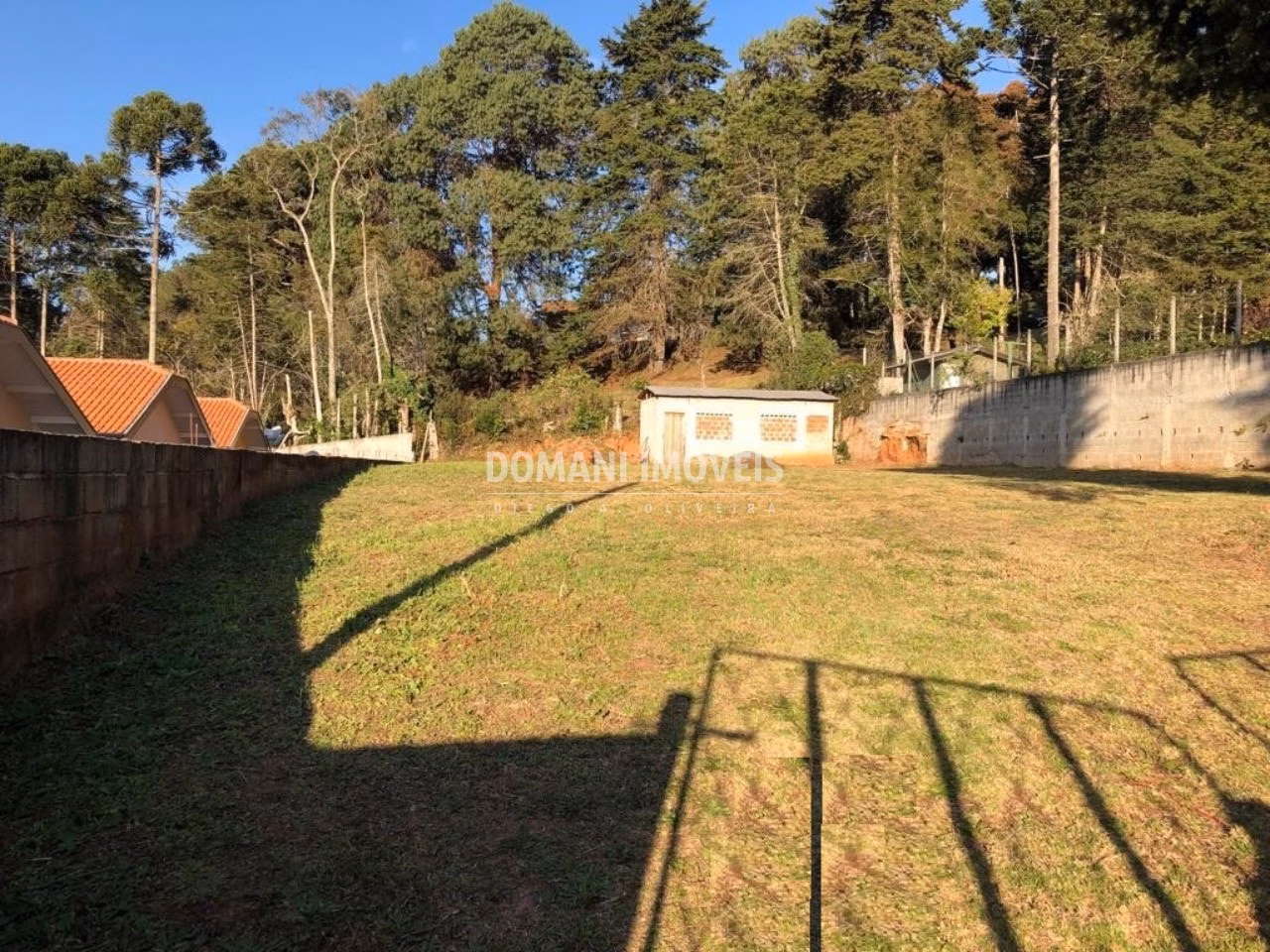 Terreno de 995 m² em Campos do Jordão, SP