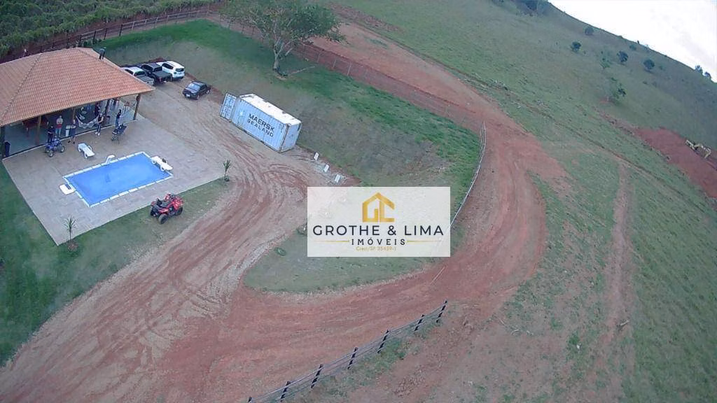 Chácara de 3.000 m² em Jambeiro, SP