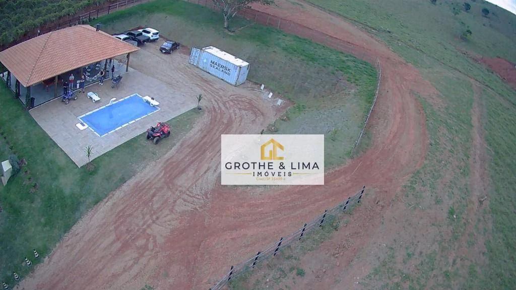 Chácara de 3.000 m² em Jambeiro, SP