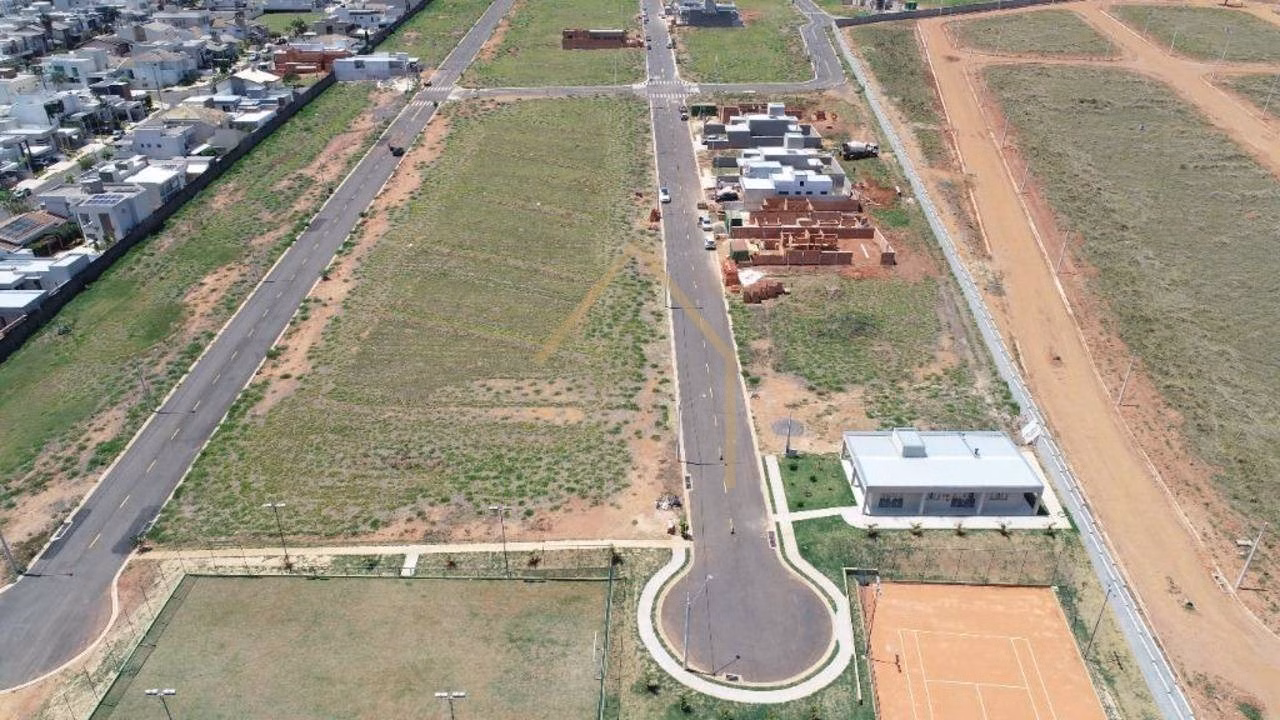 Terreno de 300 m² em Nova Odessa, SP