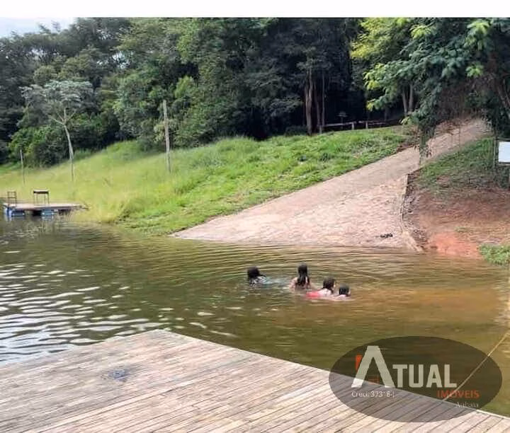 Casa de 1.000 m² em Piracaia, SP