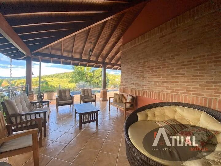 Casa de 1.000 m² em Piracaia, SP