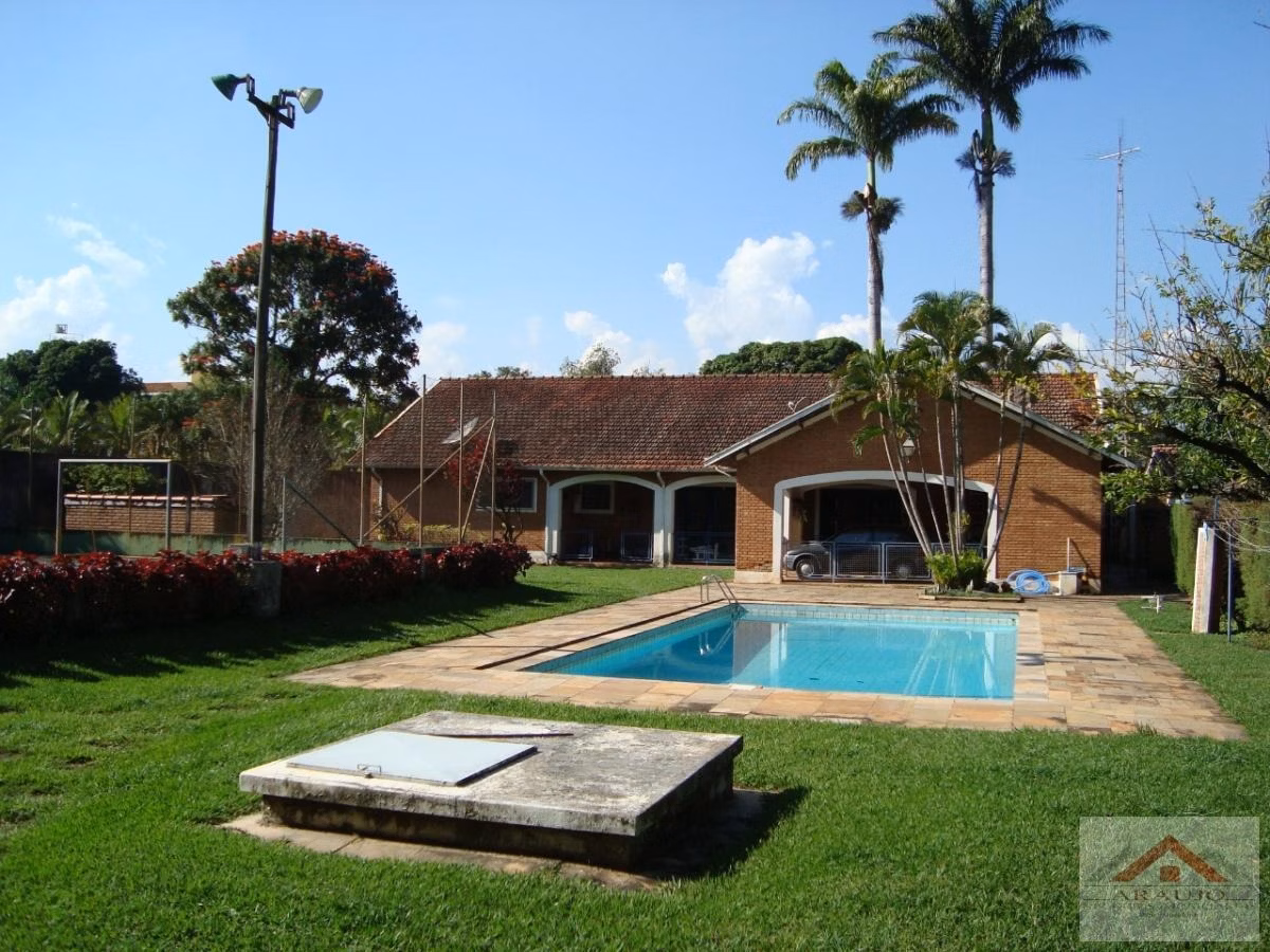 Chácara de 2.480 m² em Monte Alegre do Sul, SP