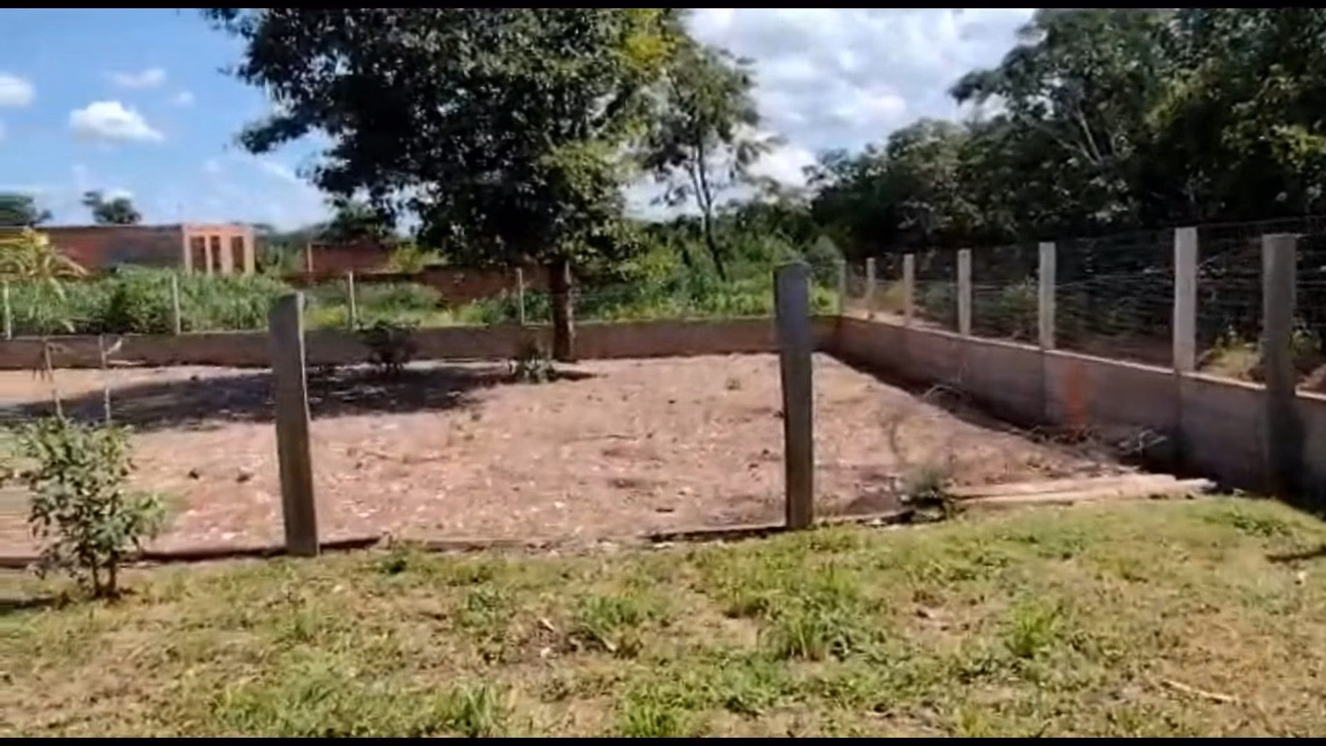 Chácara de 2.300 m² em Santo Antônio de Leverger, MT