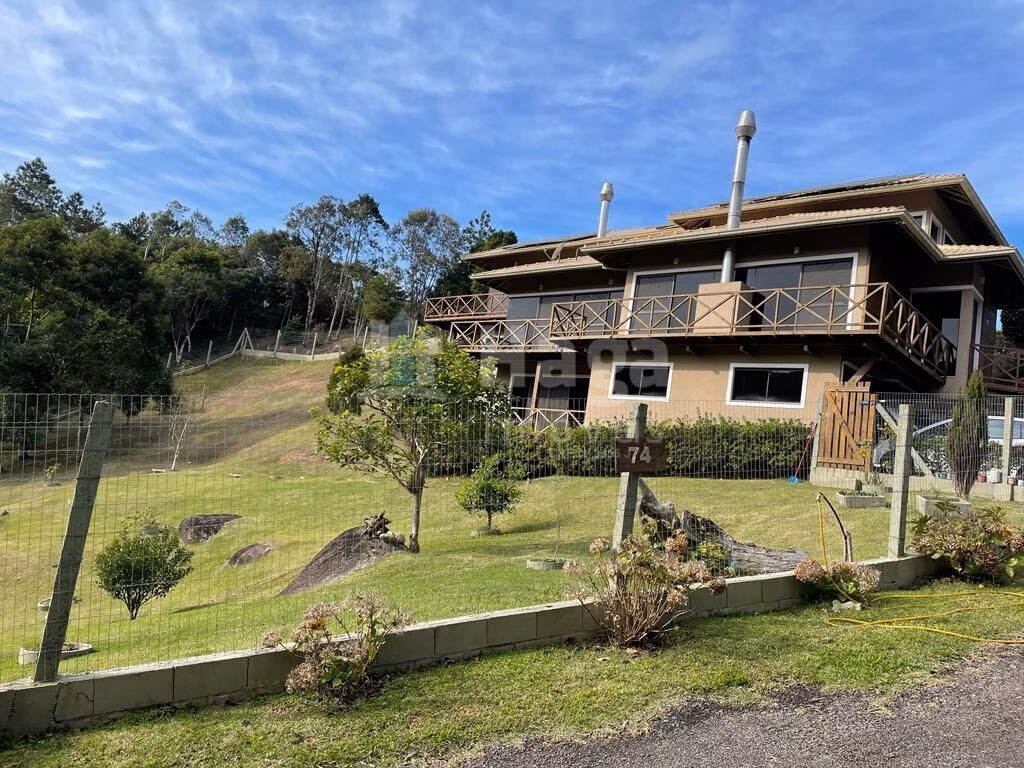 Chácara de 2.300 m² em Rancho Queimado, SC