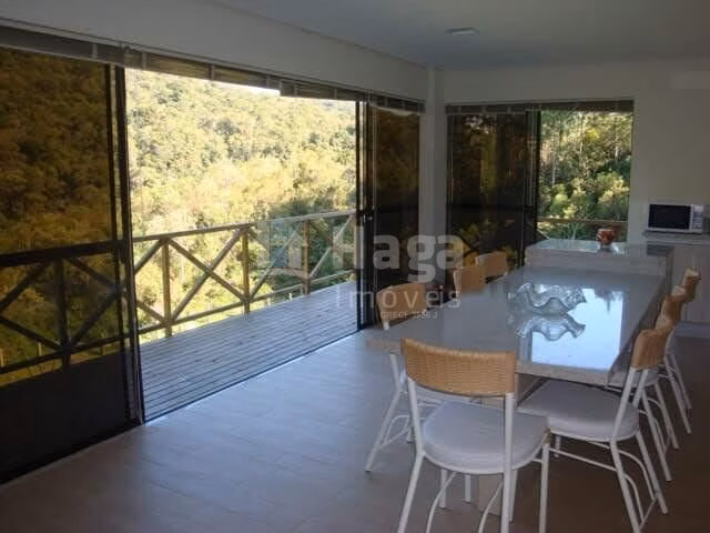 Chácara de 2.300 m² em Rancho Queimado, SC