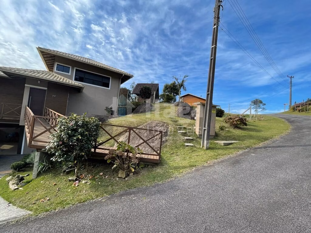 Chácara de 2.300 m² em Rancho Queimado, SC