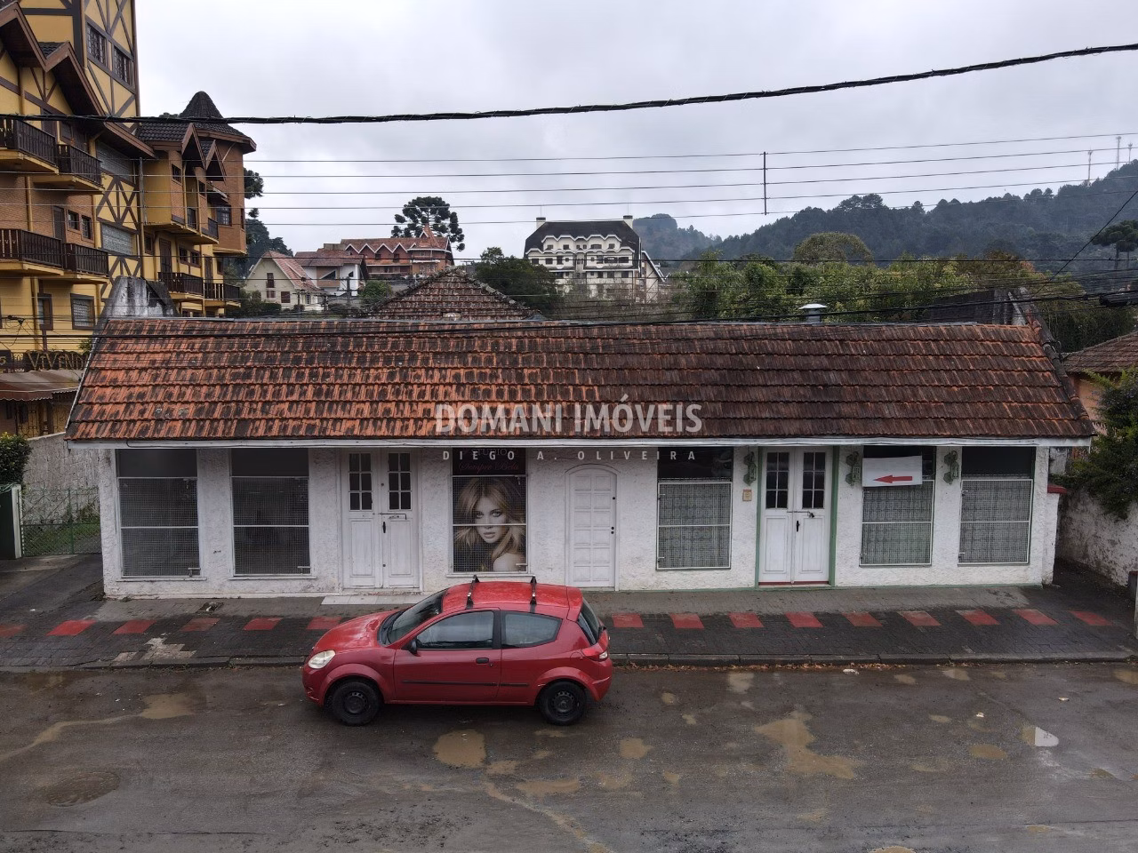 Comercial de 1.115 m² em Campos do Jordão, SP
