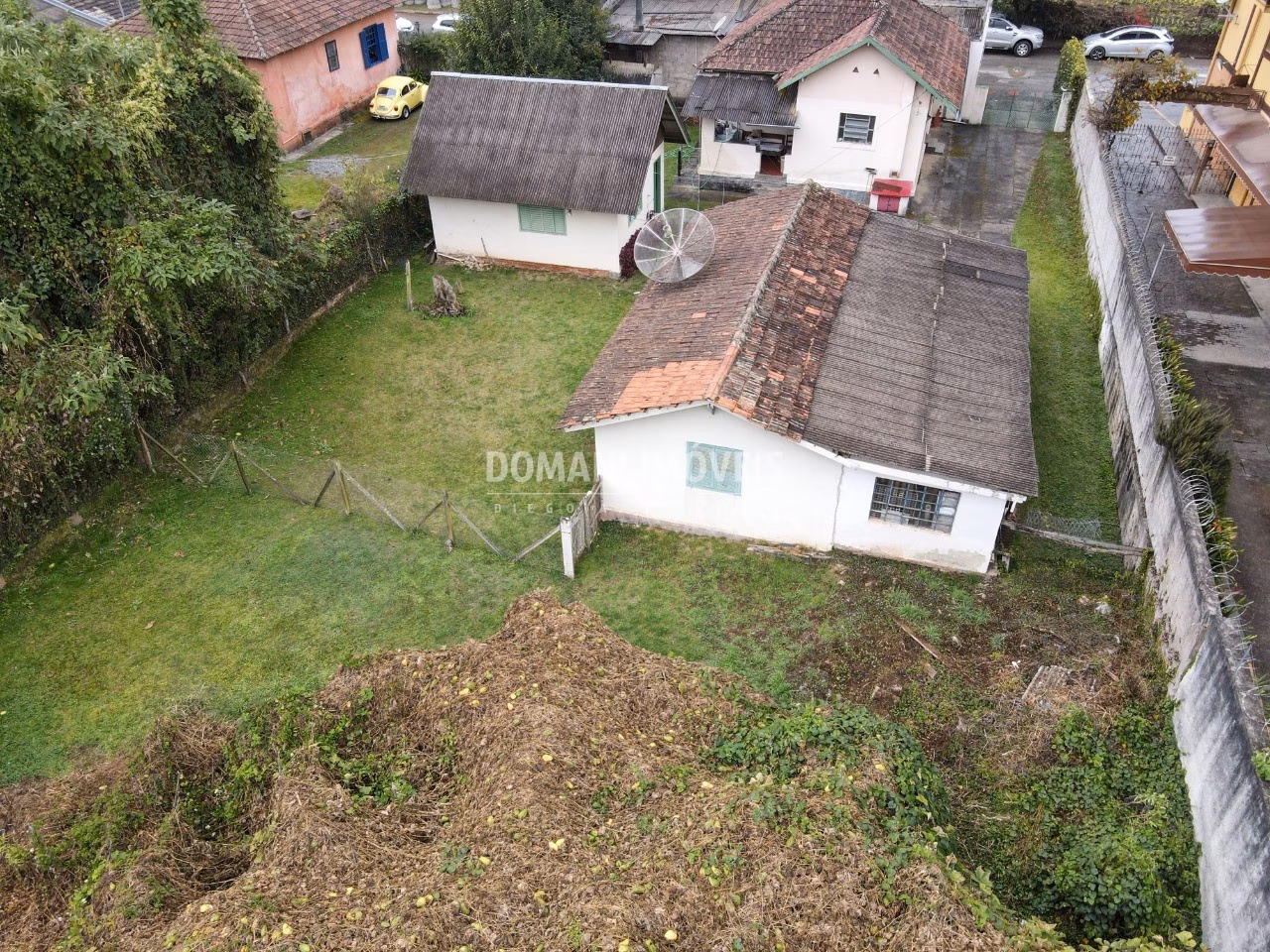 Comercial de 1.115 m² em Campos do Jordão, SP