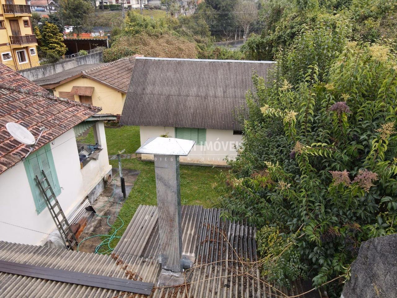 Comercial de 1.115 m² em Campos do Jordão, SP