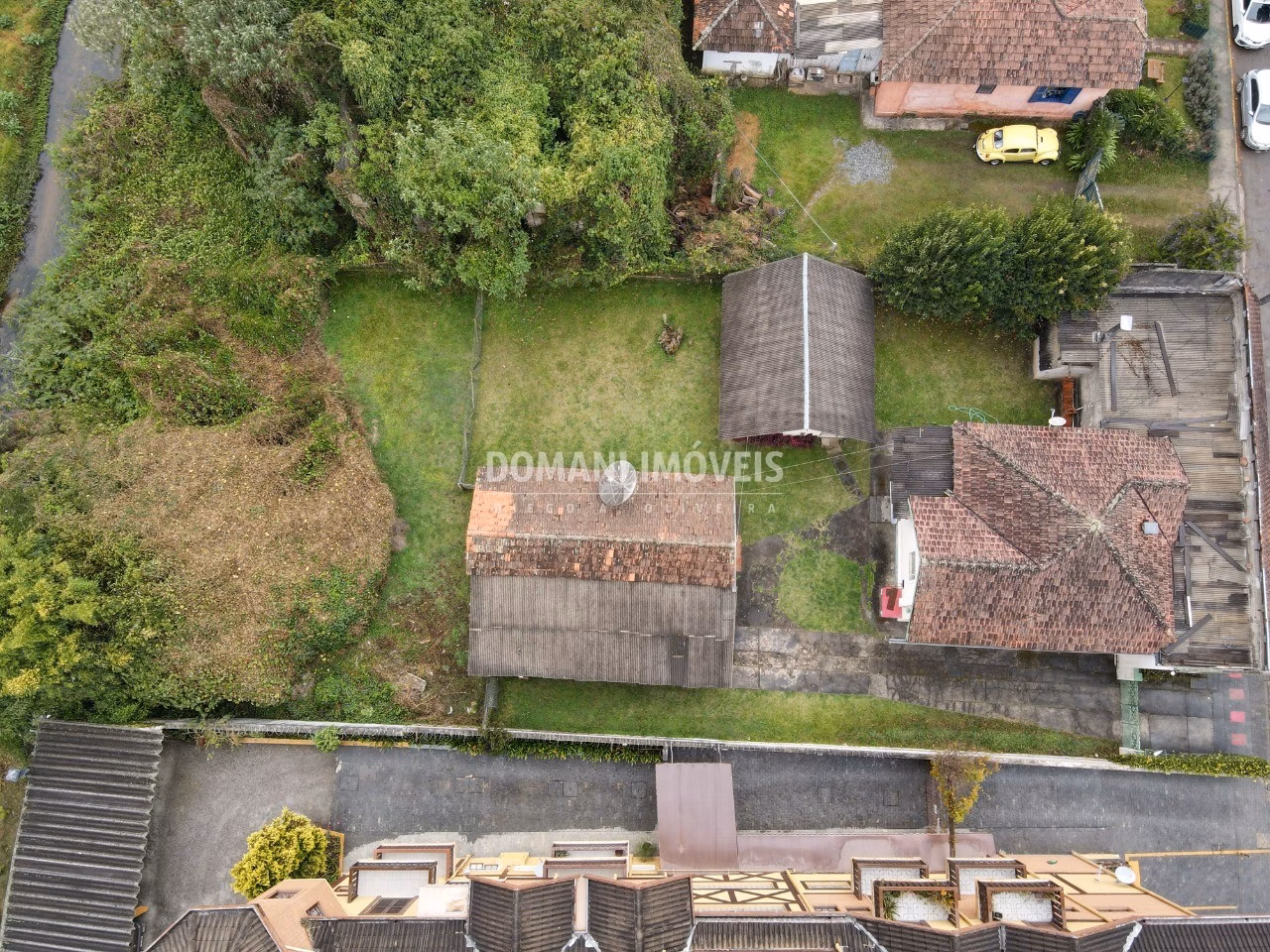Comercial de 1.115 m² em Campos do Jordão, SP