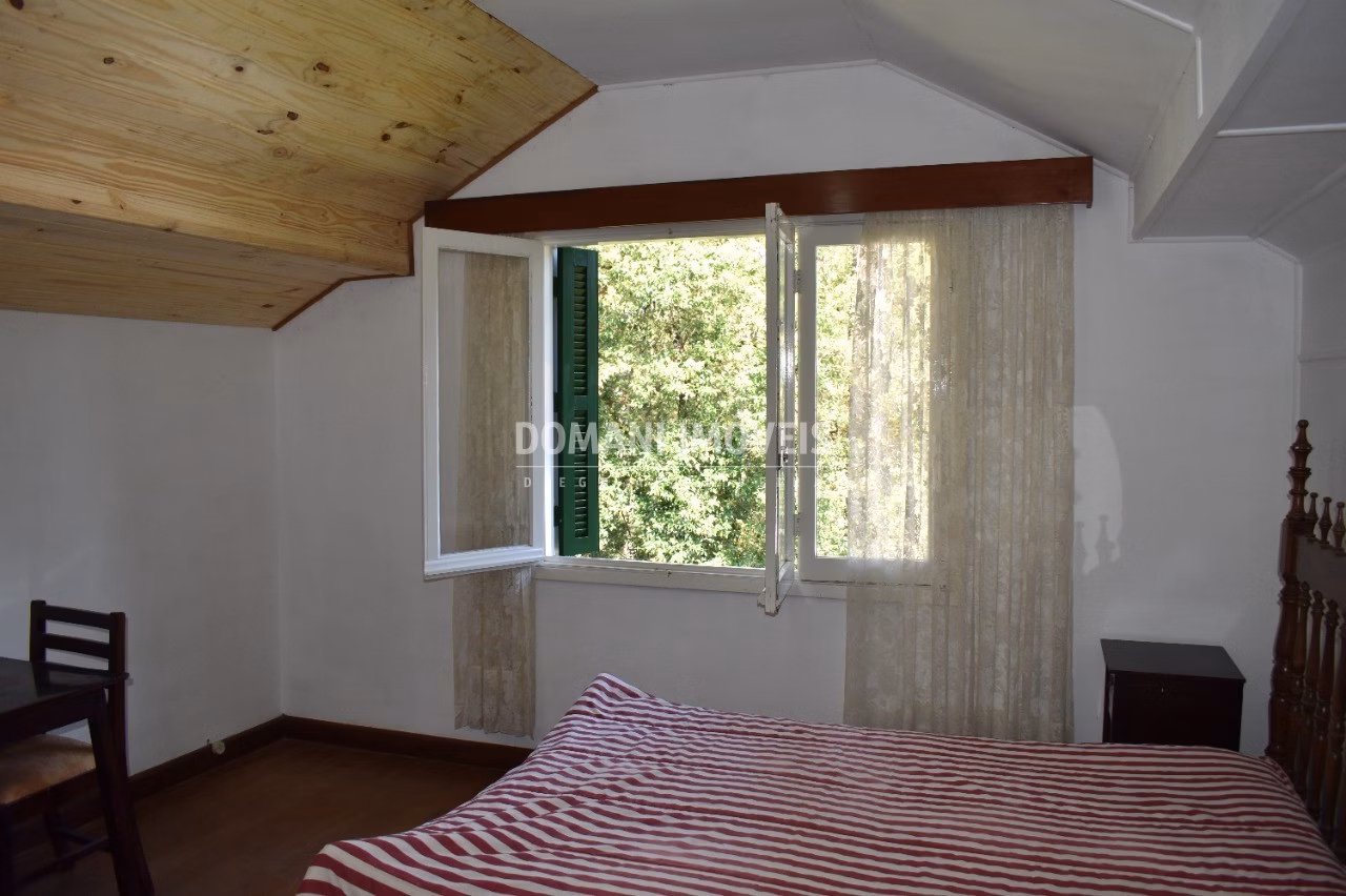 Casa de 2.080 m² em Campos do Jordão, SP