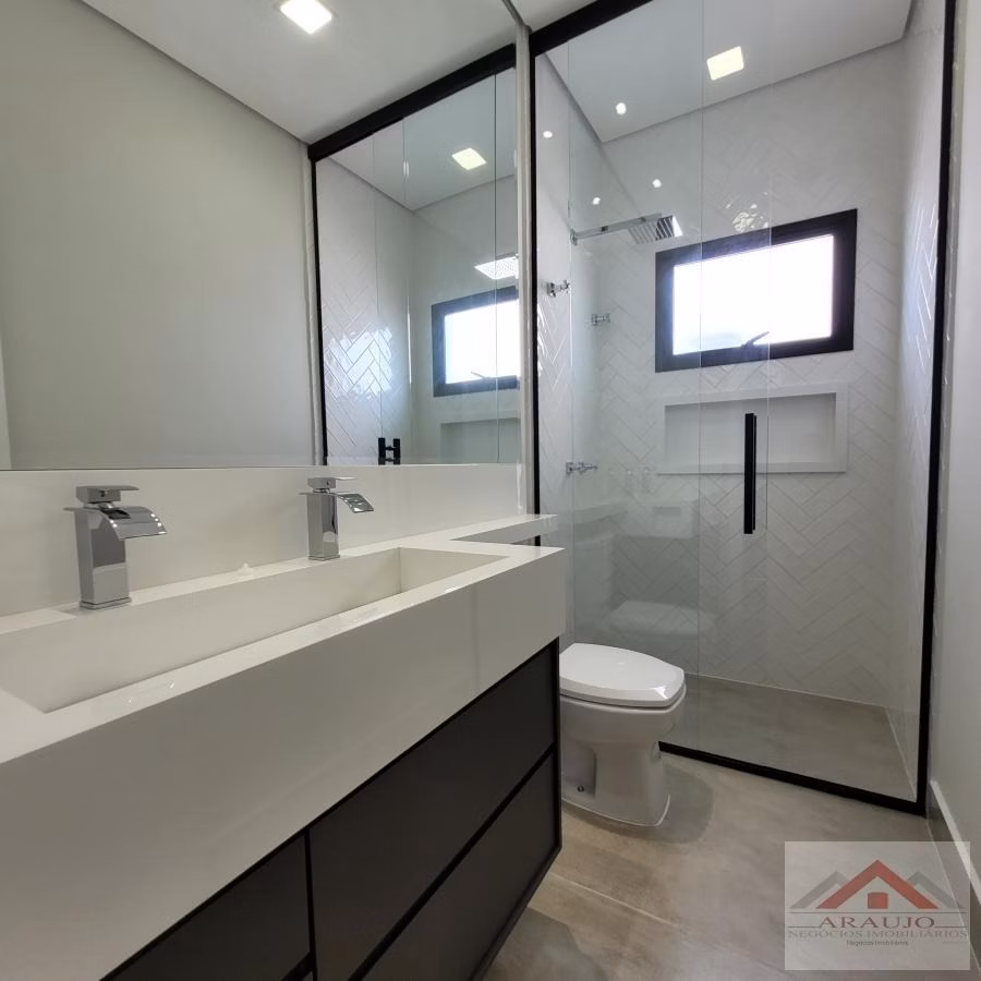 Casa de 305 m² em Paulínia, SP