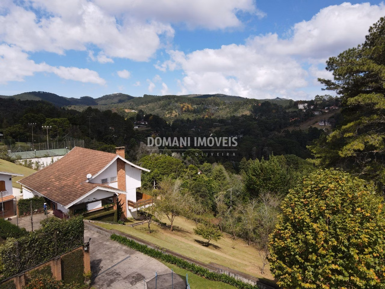 House of 2,210 m² in Campos do Jordão, SP, Brazil