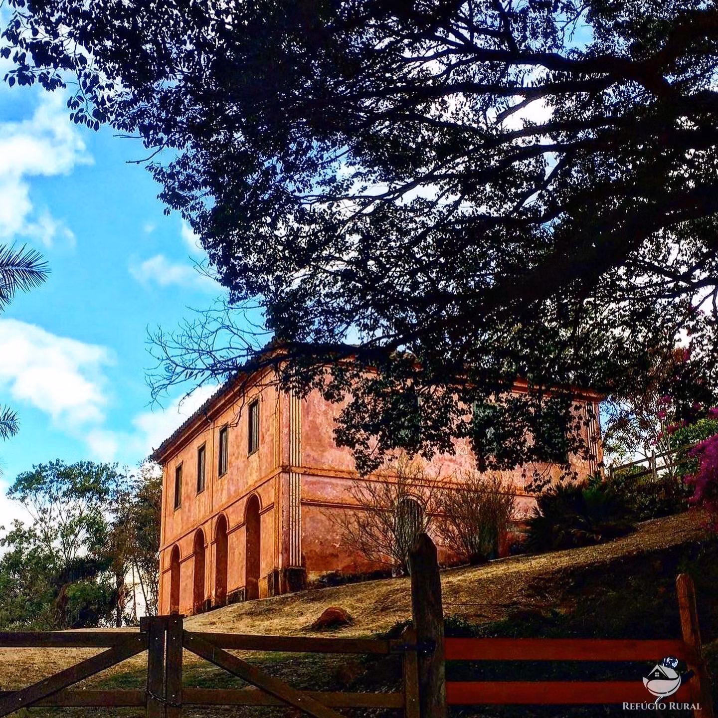 Sítio de 4 ha em Munhoz, MG